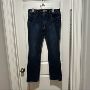 CAbi women’s size 8 Straight Leg Jeans. Slight flare. Nice condition